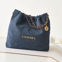 Chanel 22 Traveler Bag 