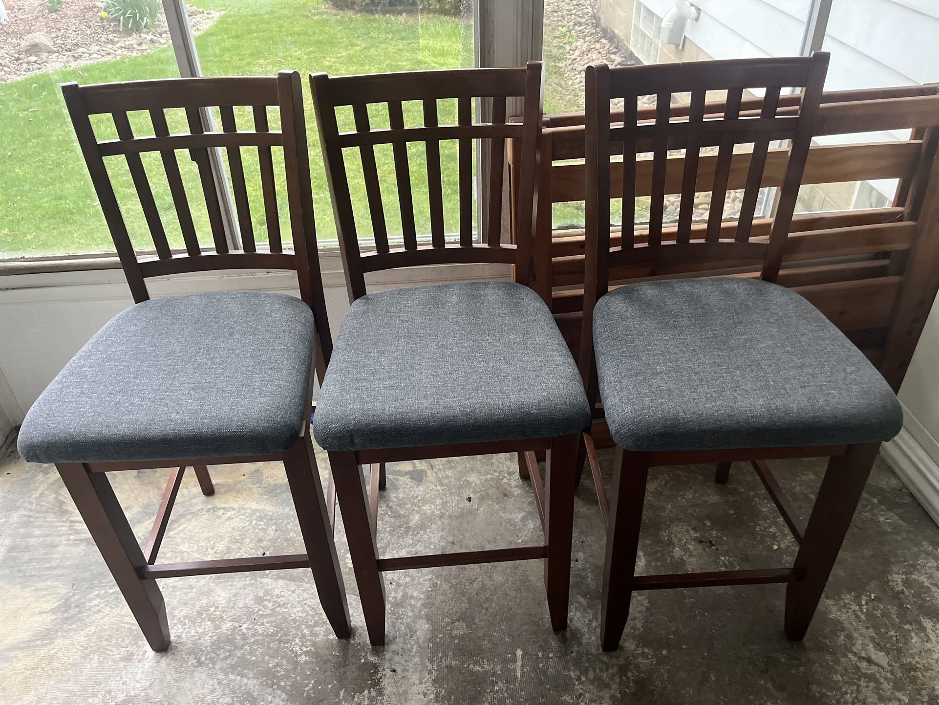 3 Bar Stool Chairs