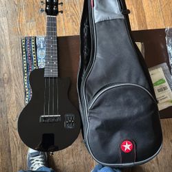 🎸 Stagg Electric Ukulele + Extras – Ready to Play! 🎶