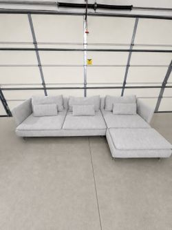 BEIGE SECTIONAL COUCH free Delivery
