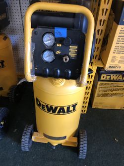 Dewalt 15 gallons air compressor