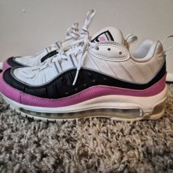 Nike Air Max Size 6.5