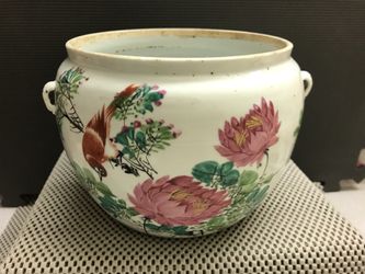 Antique Chinese Porcelain Pot