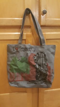 Tote bag
