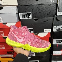 Kyrie 5 SpongeBob Patrick size 11 USED But Clean 