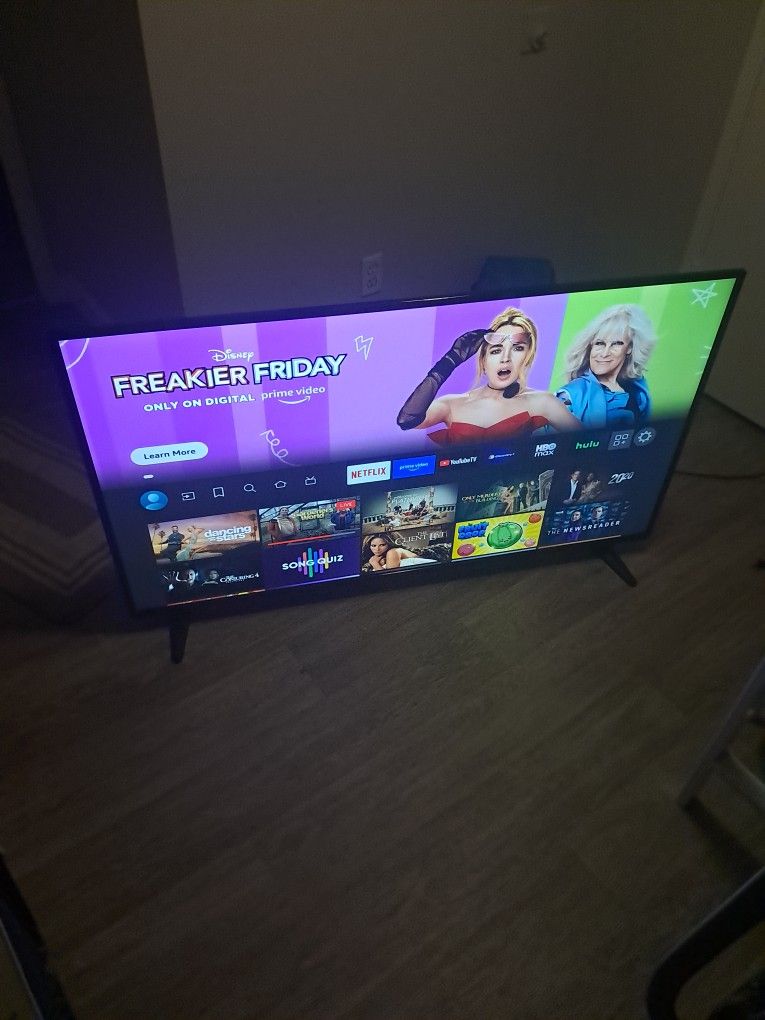 Amazon Fire Smart Tv 4k No Remote Works Great 