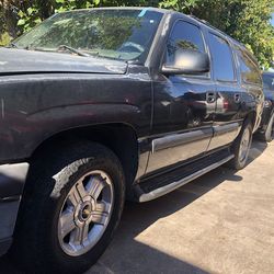 2004 Chevrolet Suburban