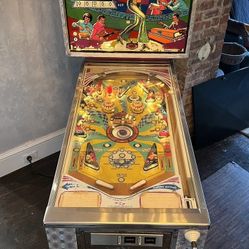 Sound Stage Pinball Machine 