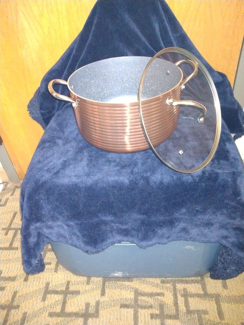 BRAND NEW Copper 8Qt Covered Stock Pot