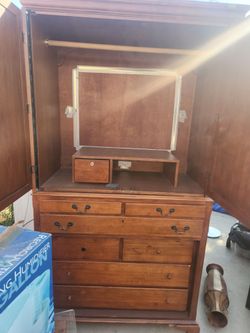 ARMOIRE