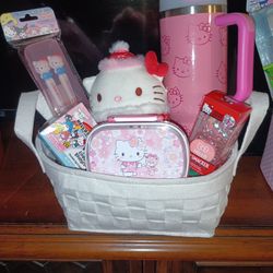 Hello Kitty Basket 