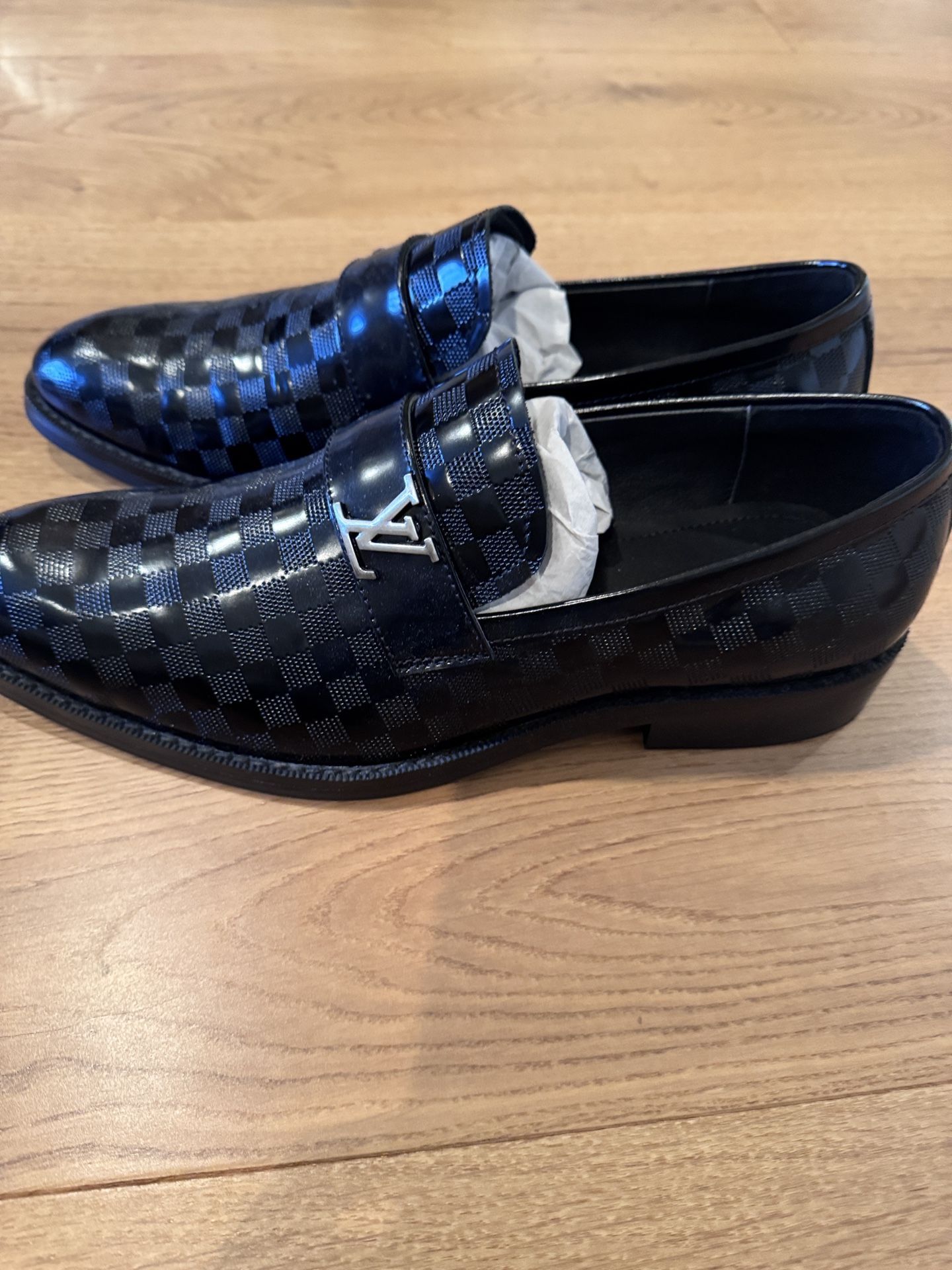 New LV men’s Dress Shoes Size 44