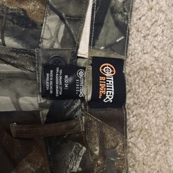 Never Worn - Outfitters Ridge Real tree Hardwoods Camo  