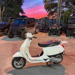 2008 Vespa S150 Scooter/moped