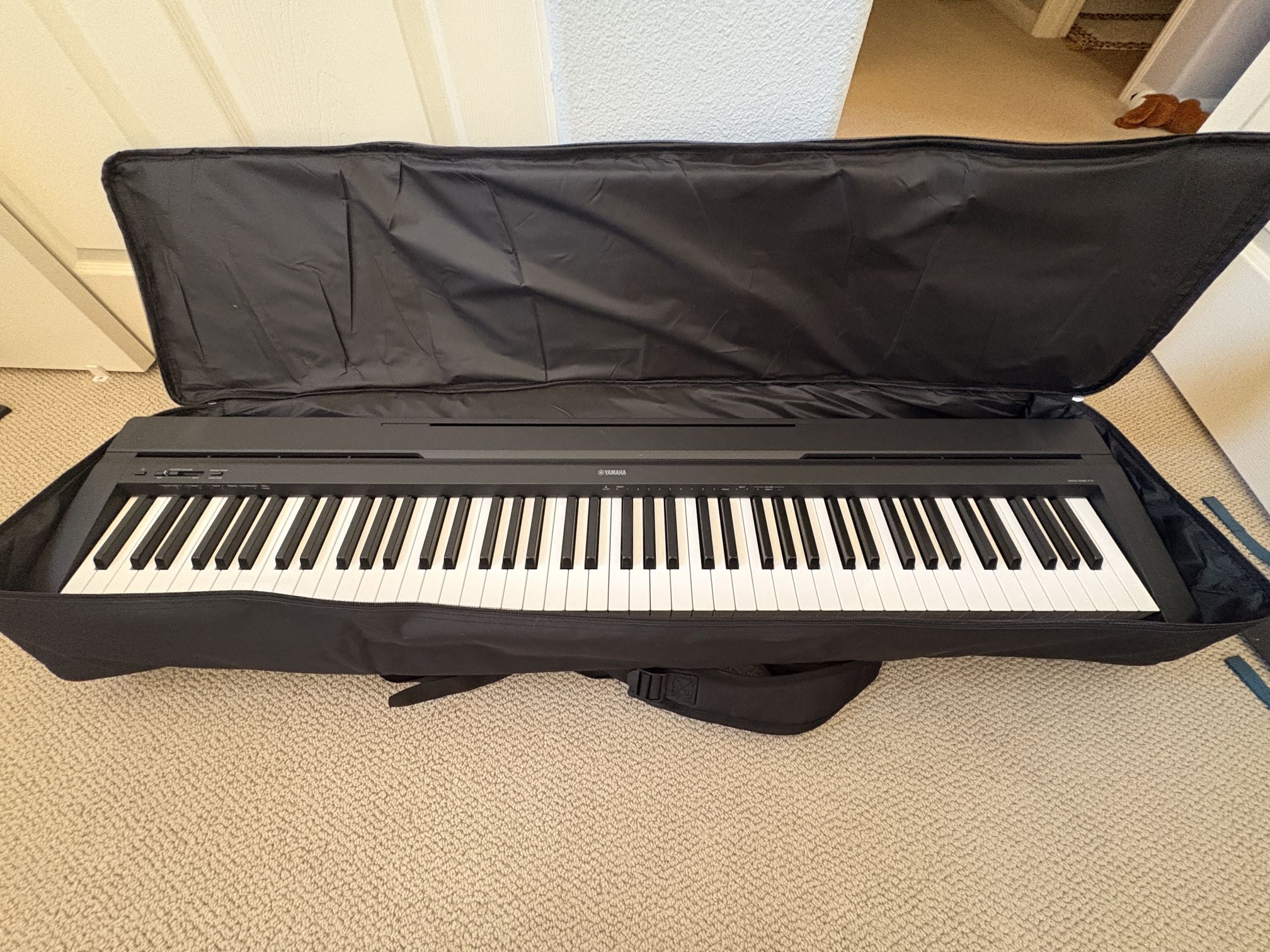 Yamaha Piano Keyboard