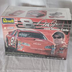 Revell Dale Earnhardt Jr Model Car Kit New Sealed