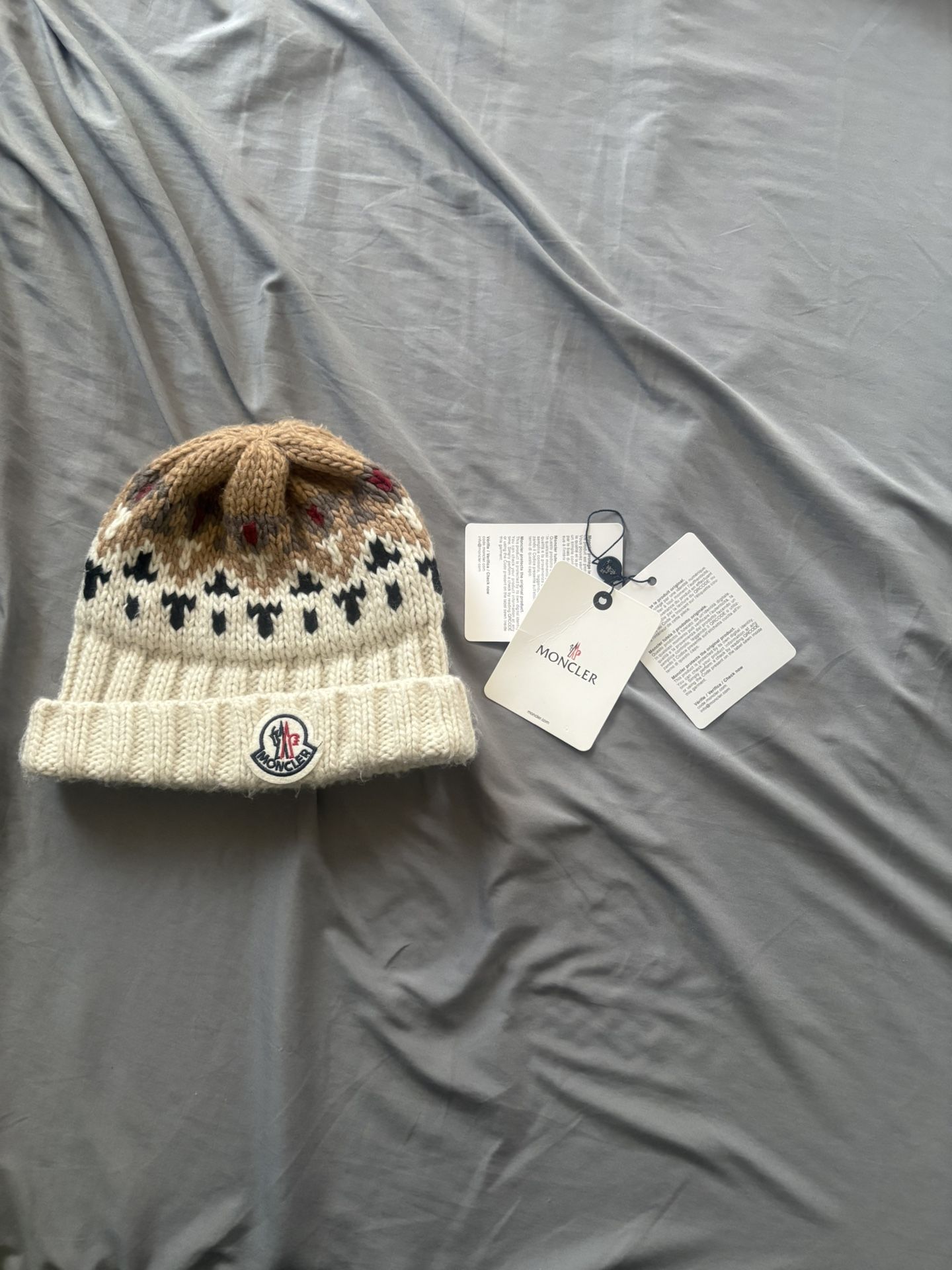 moncler beanie