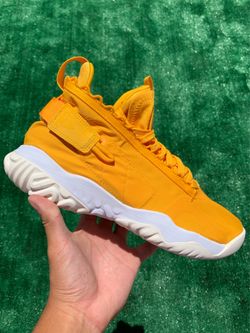 AIR JORDAN PROTO REACT “UNIVERSITY GOLD” (Size 9.5, Men’s)
