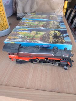 Athearn trains