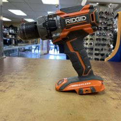 Rigid 18v Brushless 1/2” Hammer Drill / Driver (shows signs Of Wear) Few Scratches 