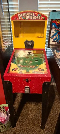Gumball pinball machine