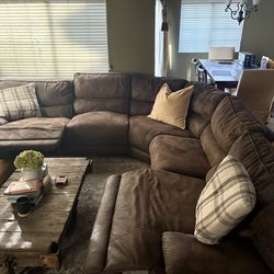 Sectional couch