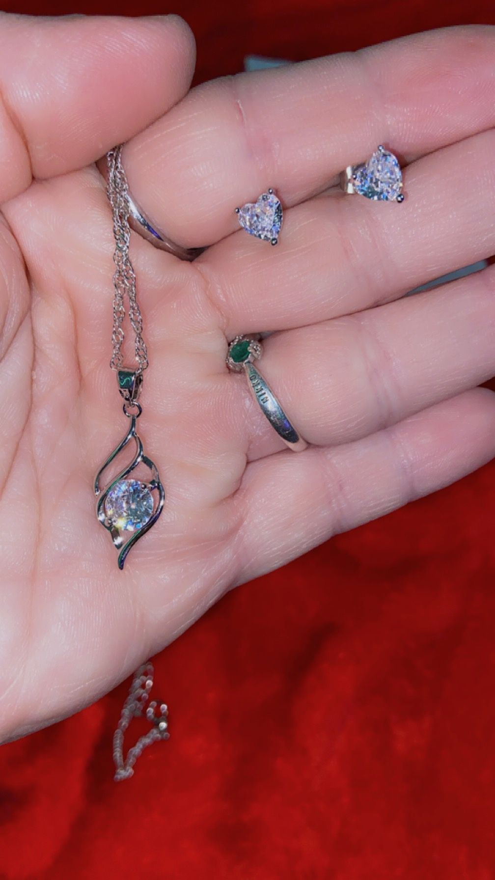 Set. Diamond Necklace W Matching Heart Diamond Earrings 