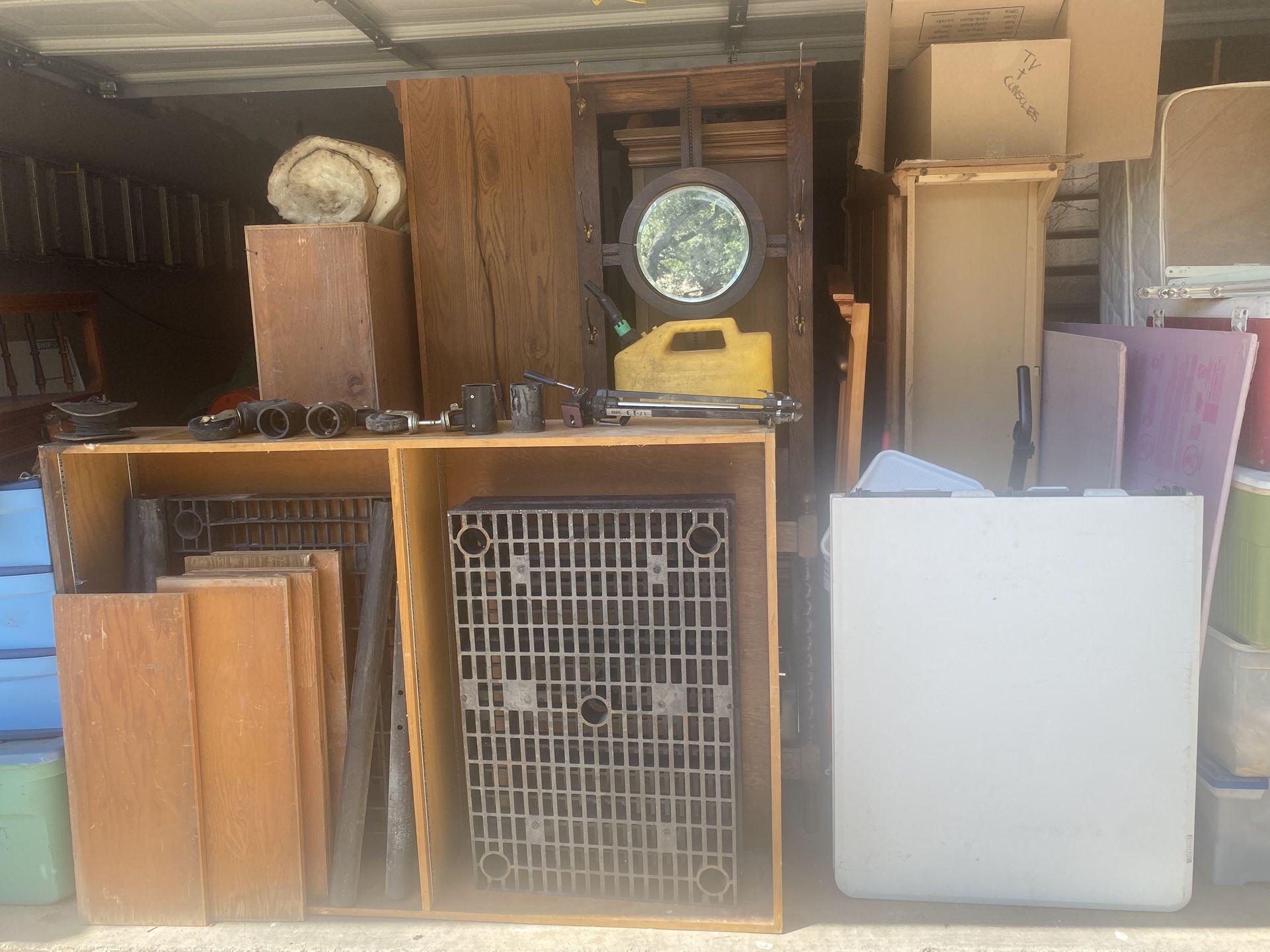 Garage Sale North Central Austin Many Vintage Items