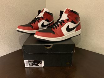 Nike Air Jordan 1 Mid 'Chicago Black Toe' Black/Red (554724-069) Men’s Size 10