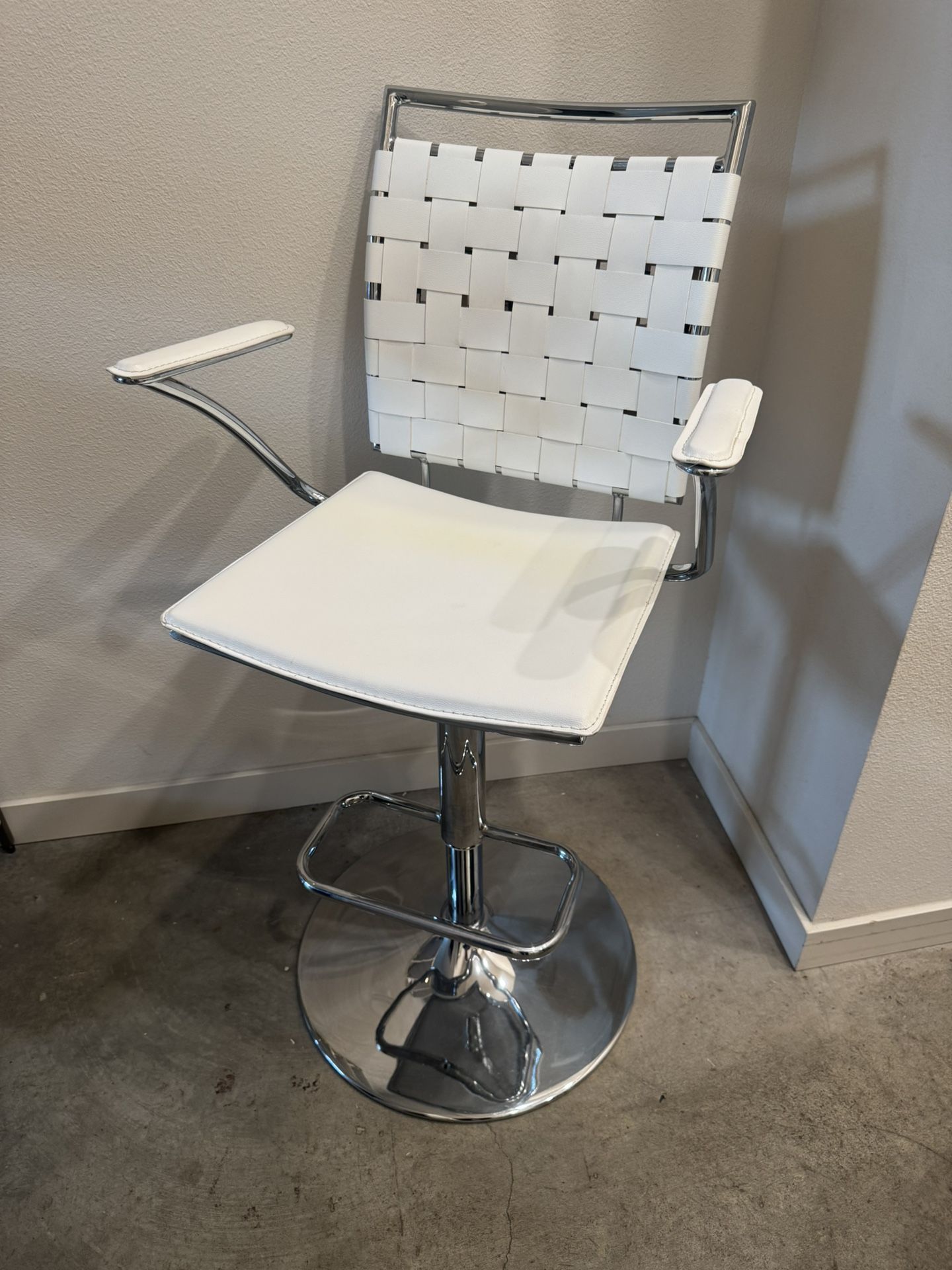 Contemporary White Adjustable-Height Swivel Bar/Counter Stool with Back & Arms