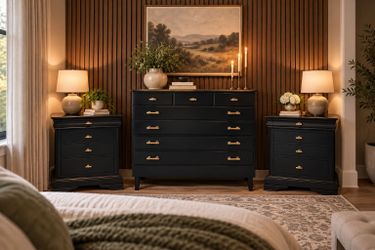 Mid Century Ethan Allen by Baumritter Dresser & Nightstands Set - Professional Refinish

Verified vintage heirloom!