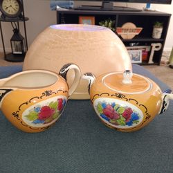 Vintage Sugar And Creamer Set