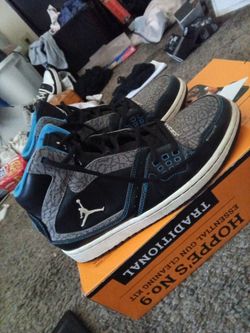 Air Jordan Mid-Top Sneakers Black Grey Blue