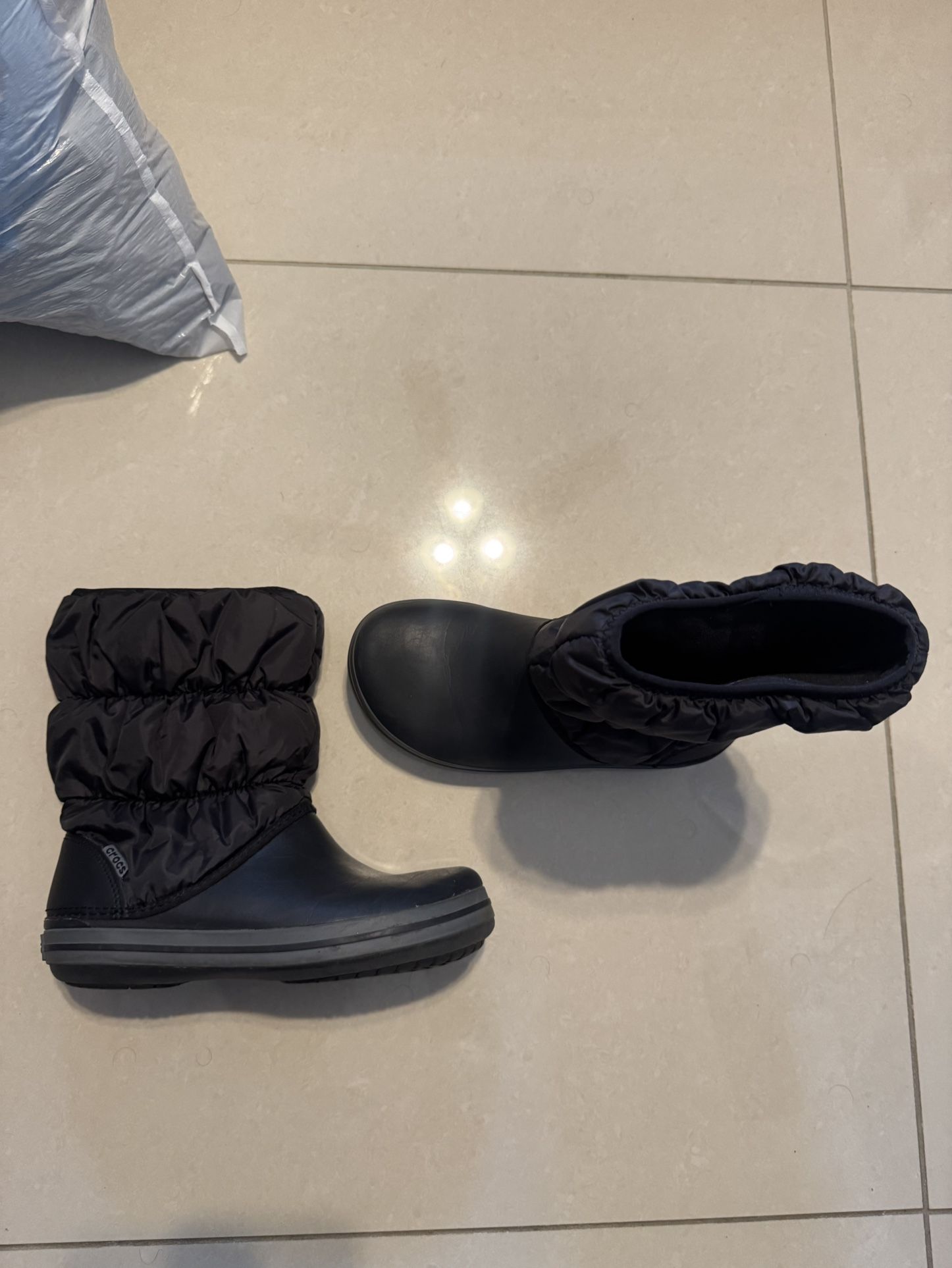 Crocs Rain Boots Womens 6