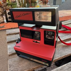 Vintage Polaroid 600 Film Camera 