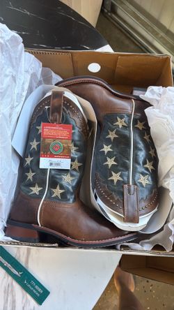 Cow boys boots brand new