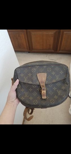 Authentic Louis Vuitton Body bag