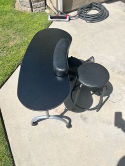 🔥 Folding Manicure Table Nail Beautician Desk Workstation Black. Price: $60 (Priced to sell!)!! 🔥