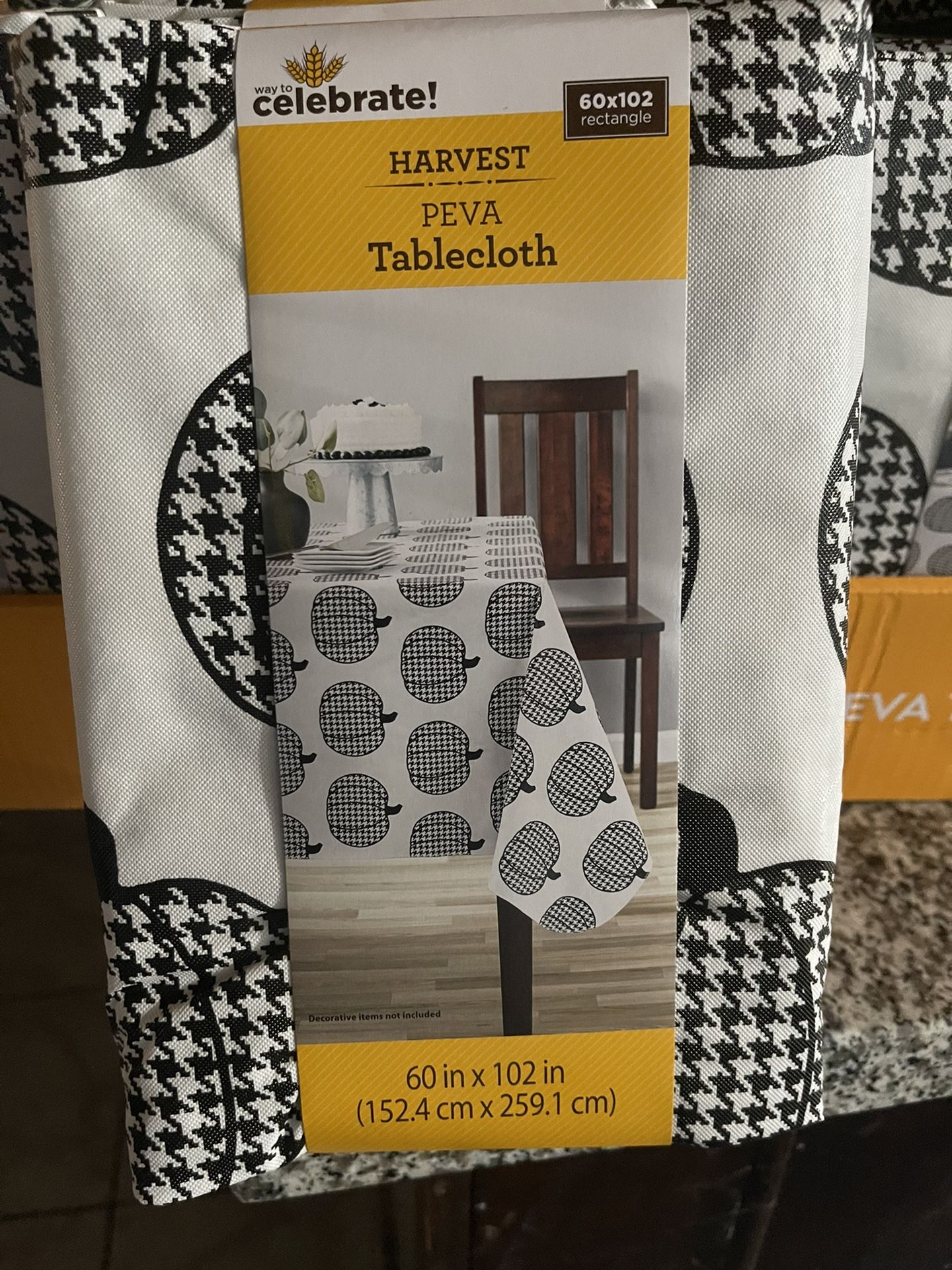 New Vinyl Table Cloths