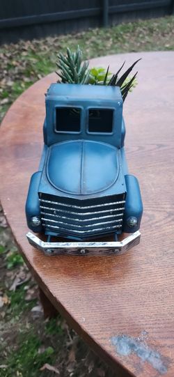 Vintage Truck Decoration