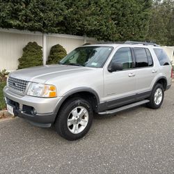 2005 Ford Explorer