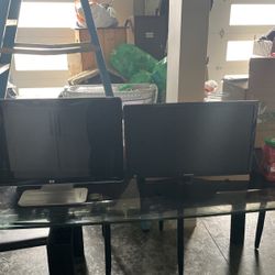 2 Monitors HP And Samsung 