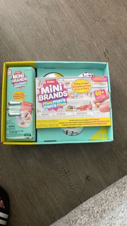 Zuru mini brands fill the fridge