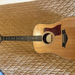 Taylor (contact info removed) Guitar Excellent Condition 