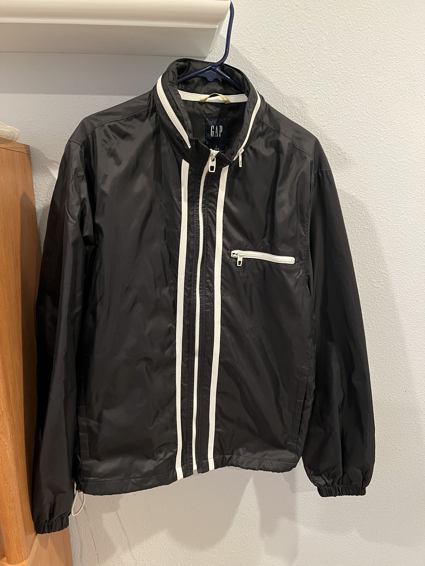 Brand New Gap Men Lightweight hoodie Packable Jacket