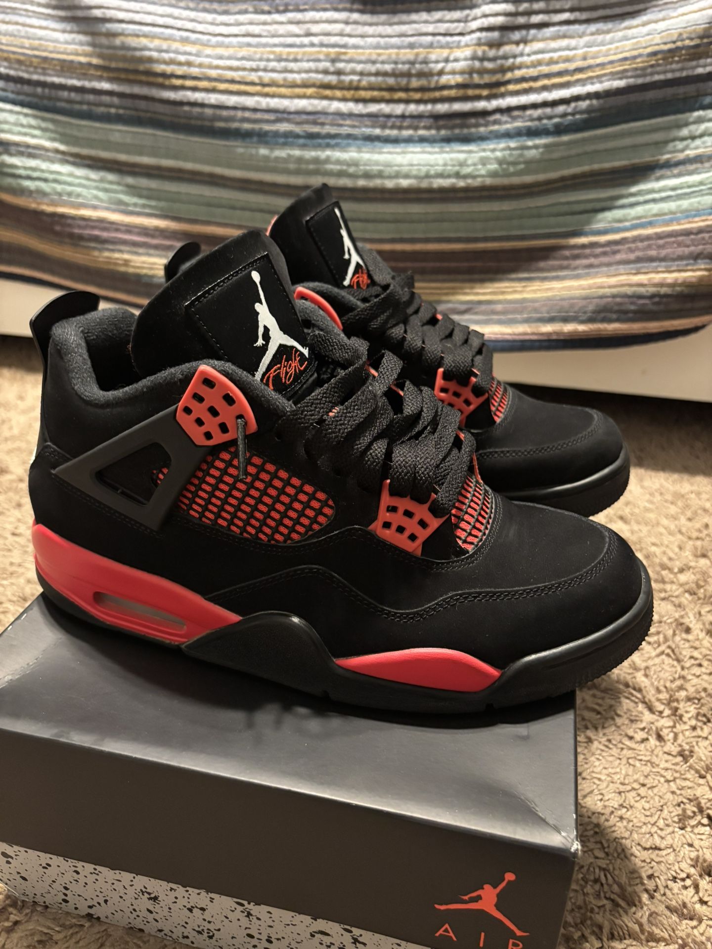 Air Jordan 4s Red Thunder 
