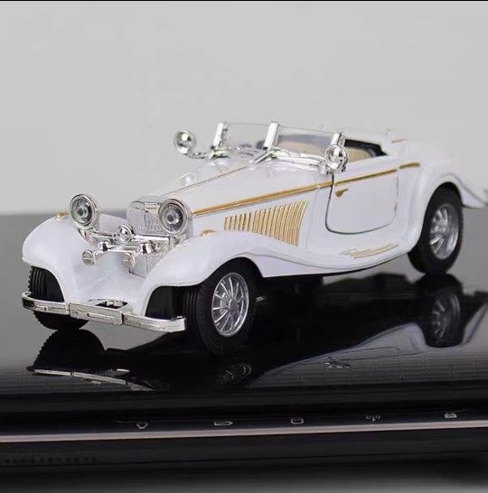 1:24 Mercedes-Benz 500K Vintage Classic Car Alloy Car Model Clearance Dozens of Dollars Sale Black, Red and White Three Colors