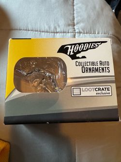 The Flash hood ornament