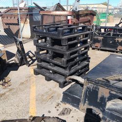 Plastic Pallets 