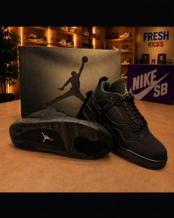 Jordan retro 4 black cat✅